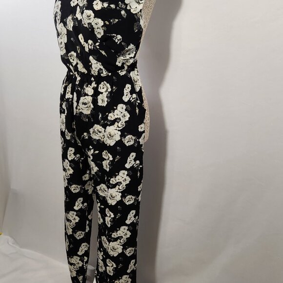 Forever 21 Lorena Rose Size S Black Rose Print Elastic Waist Pockets Jumpsuit - Picture 8 of 16